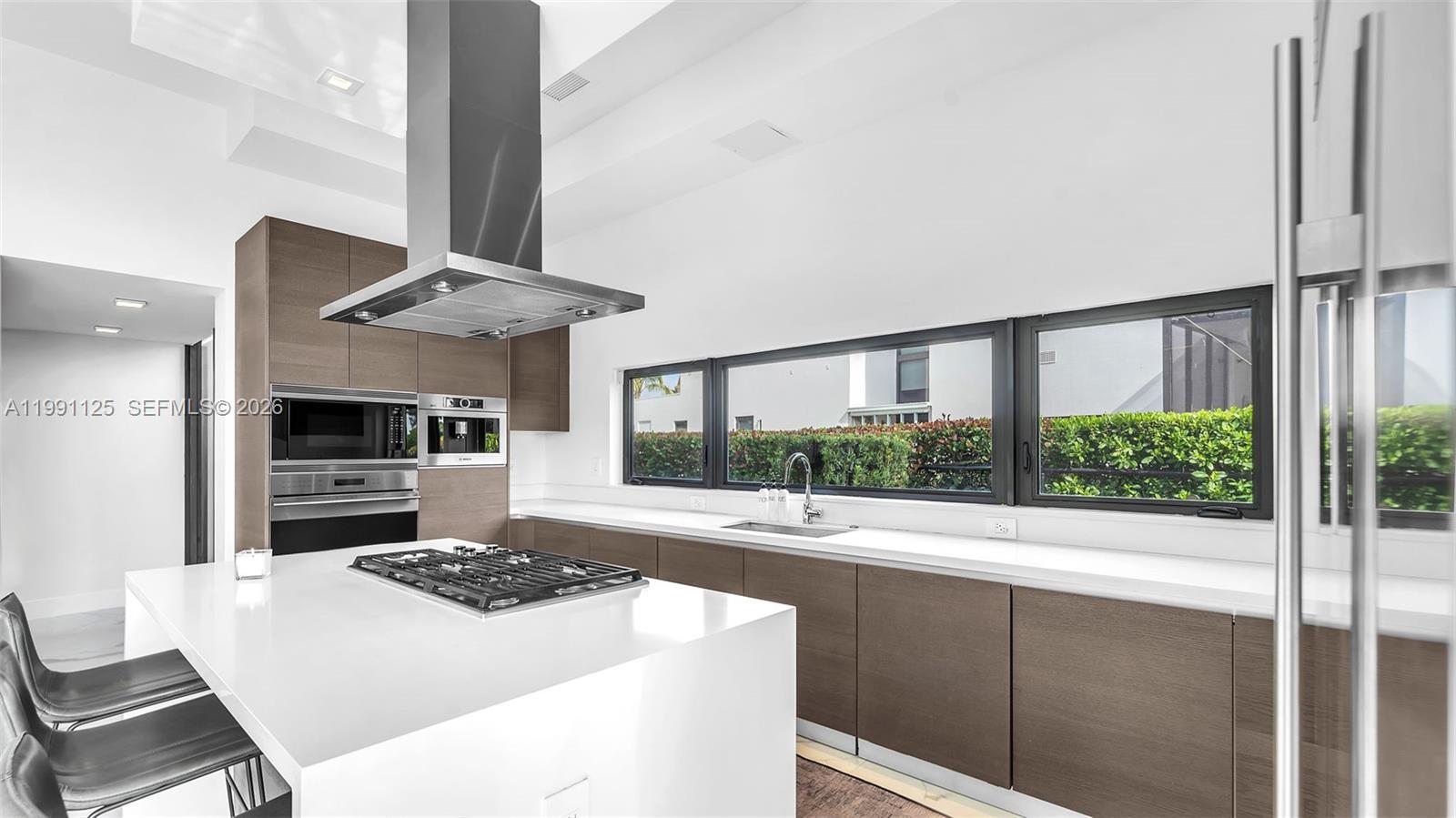 16772 Botaniko Dr S, Weston FL 33326