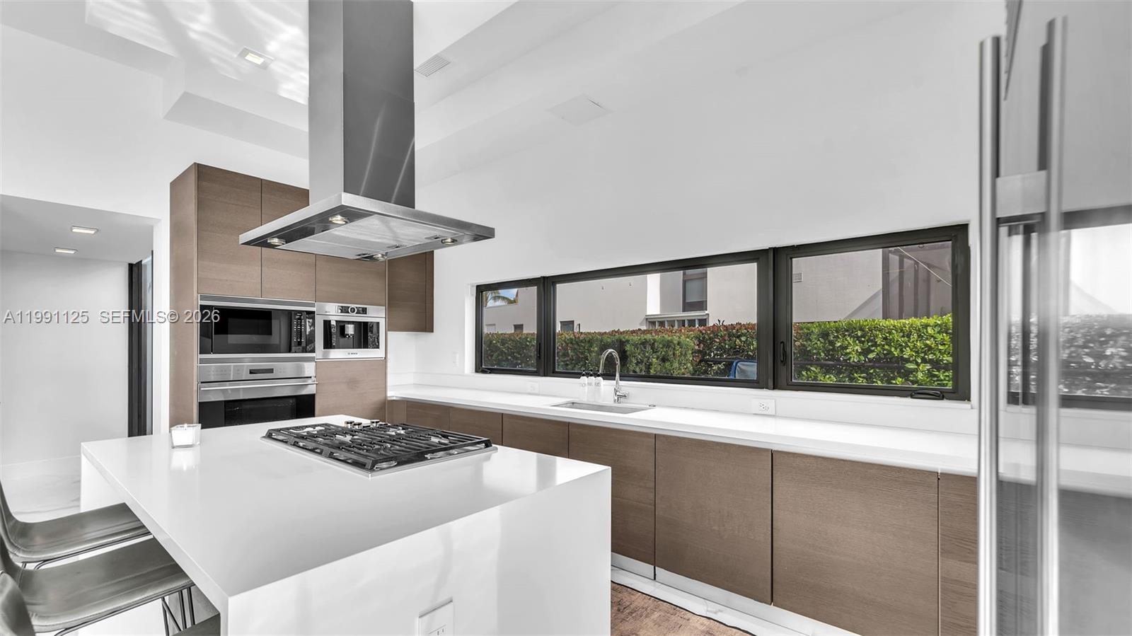 16772 Botaniko Dr S, Weston FL 33326