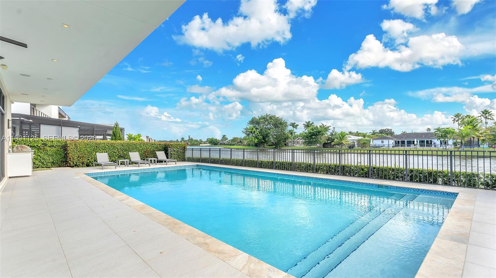 16772 Botaniko Dr S, Weston FL 33326