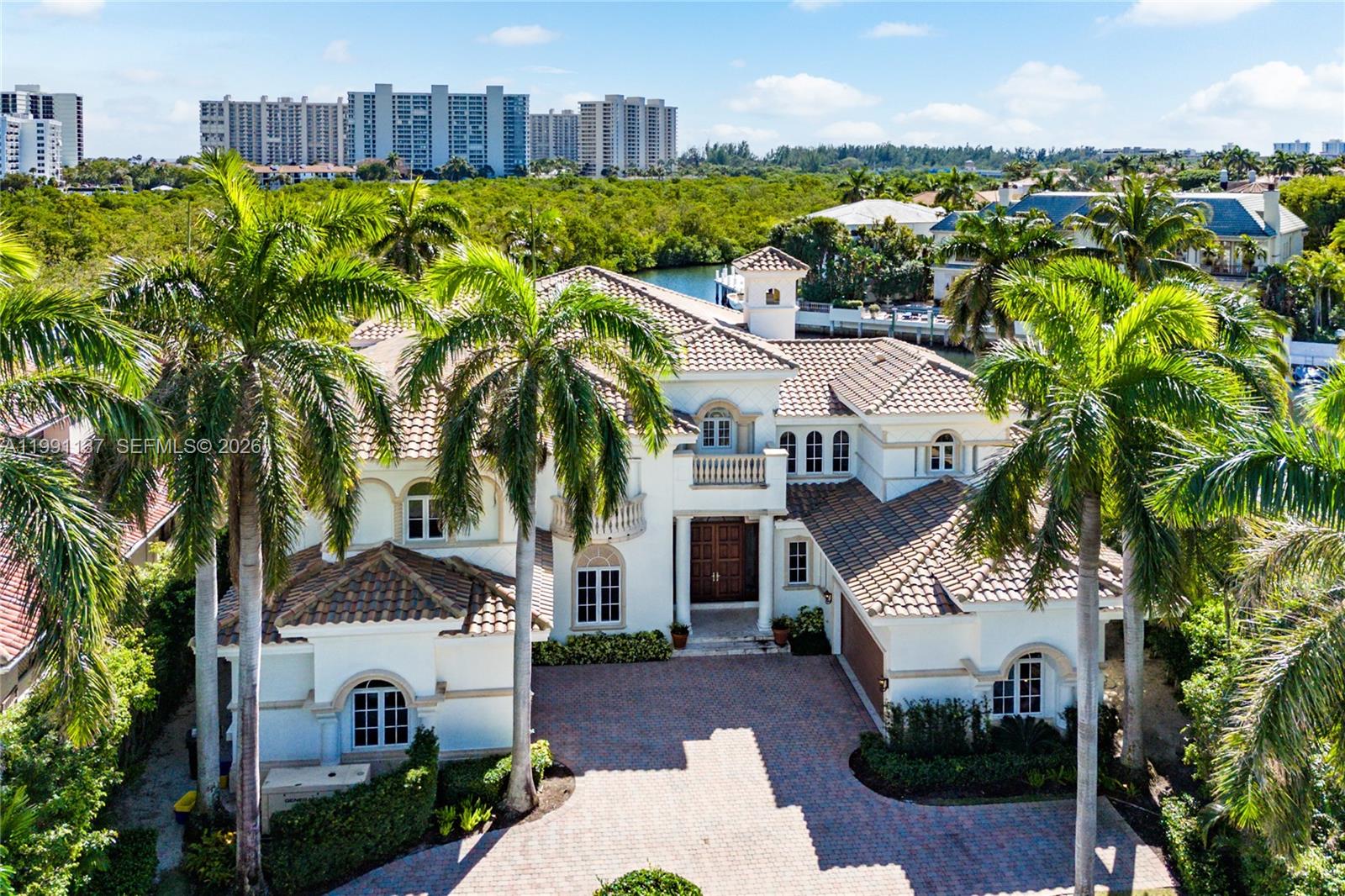 4900 Sanctuary Ln, Boca Raton FL 33431