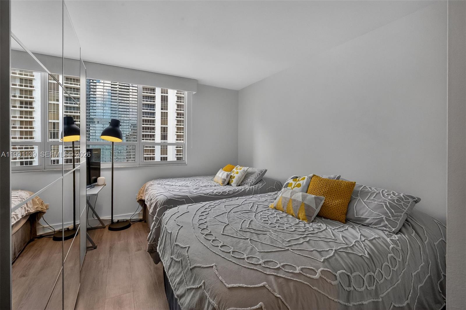 801 Brickell Key Blvd #2502, Miami FL 33131