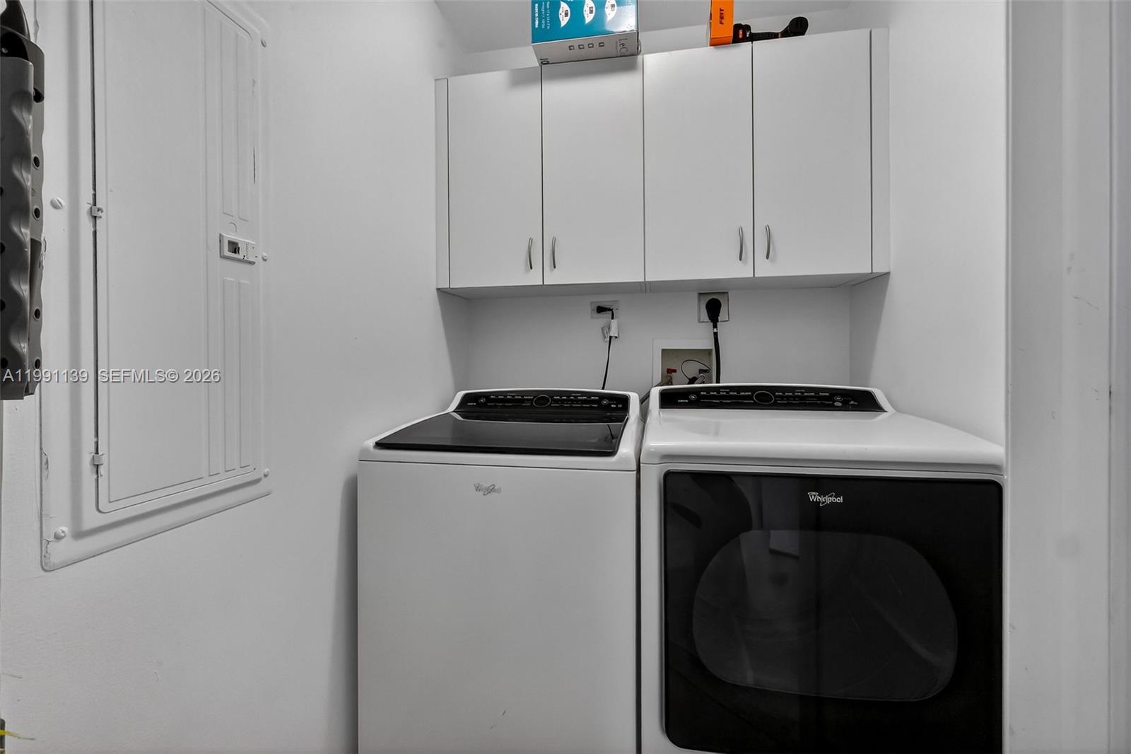 801 Brickell Key Blvd #2502, Miami FL 33131