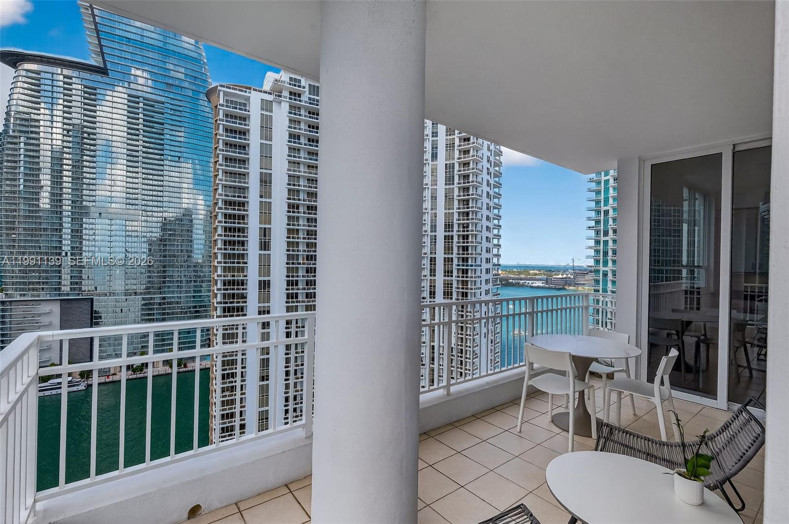 801 Brickell Key Blvd #2502, Miami FL 33131