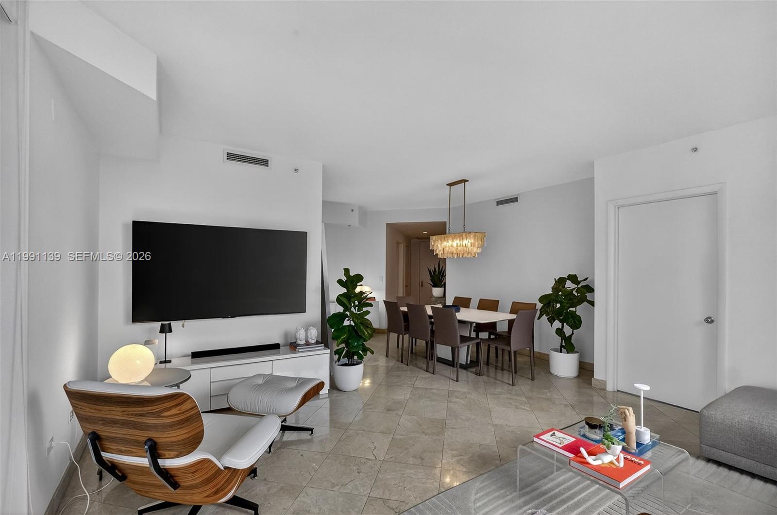 801 Brickell Key Blvd #2502, Miami FL 33131