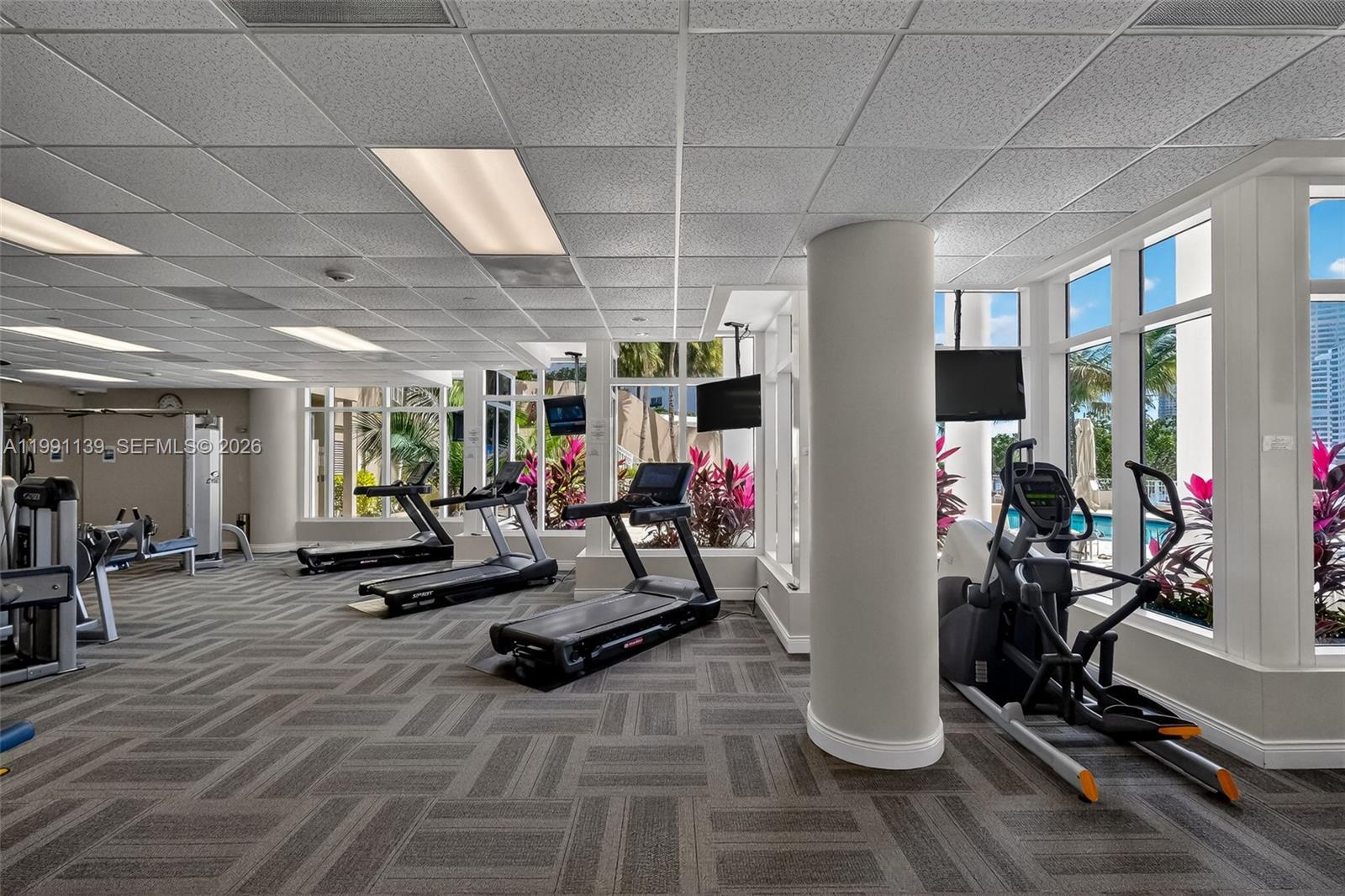 801 Brickell Key Blvd #2502, Miami FL 33131