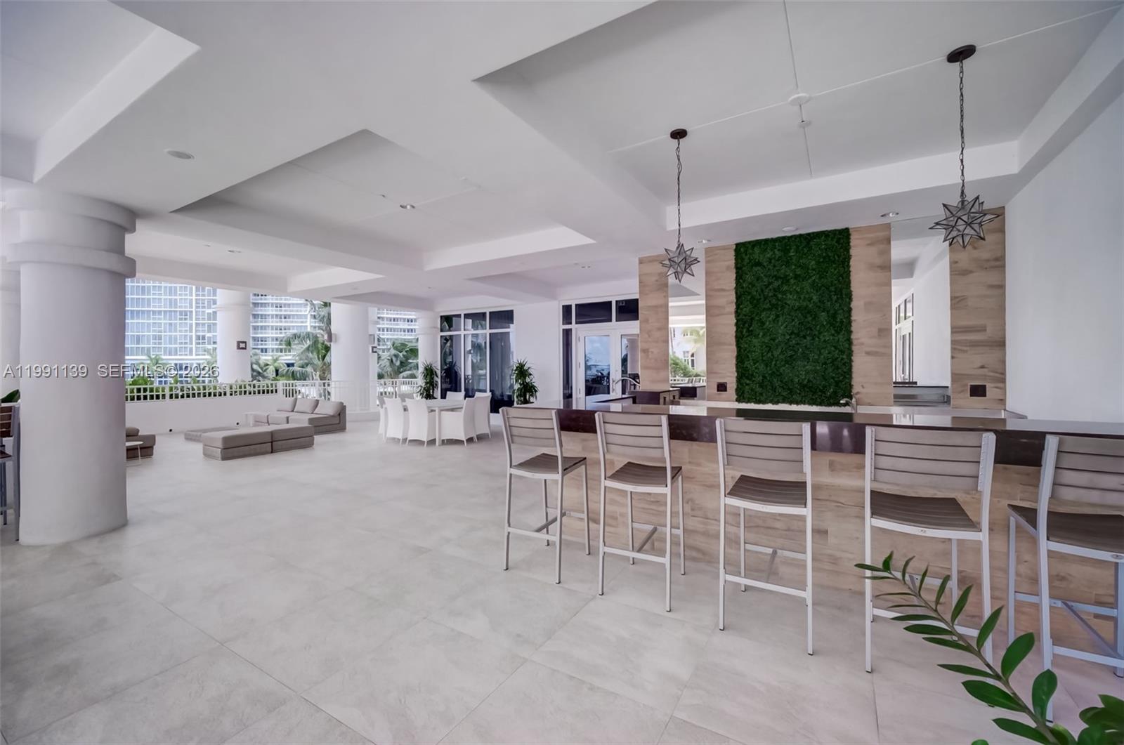 801 Brickell Key Blvd #2502, Miami FL 33131