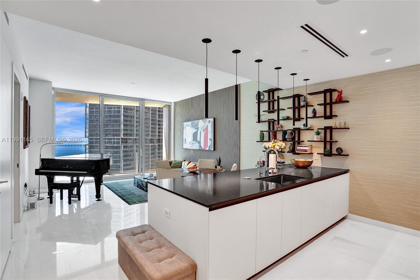 300 Biscayne Boulevard Way #2106W, Miami FL 33131