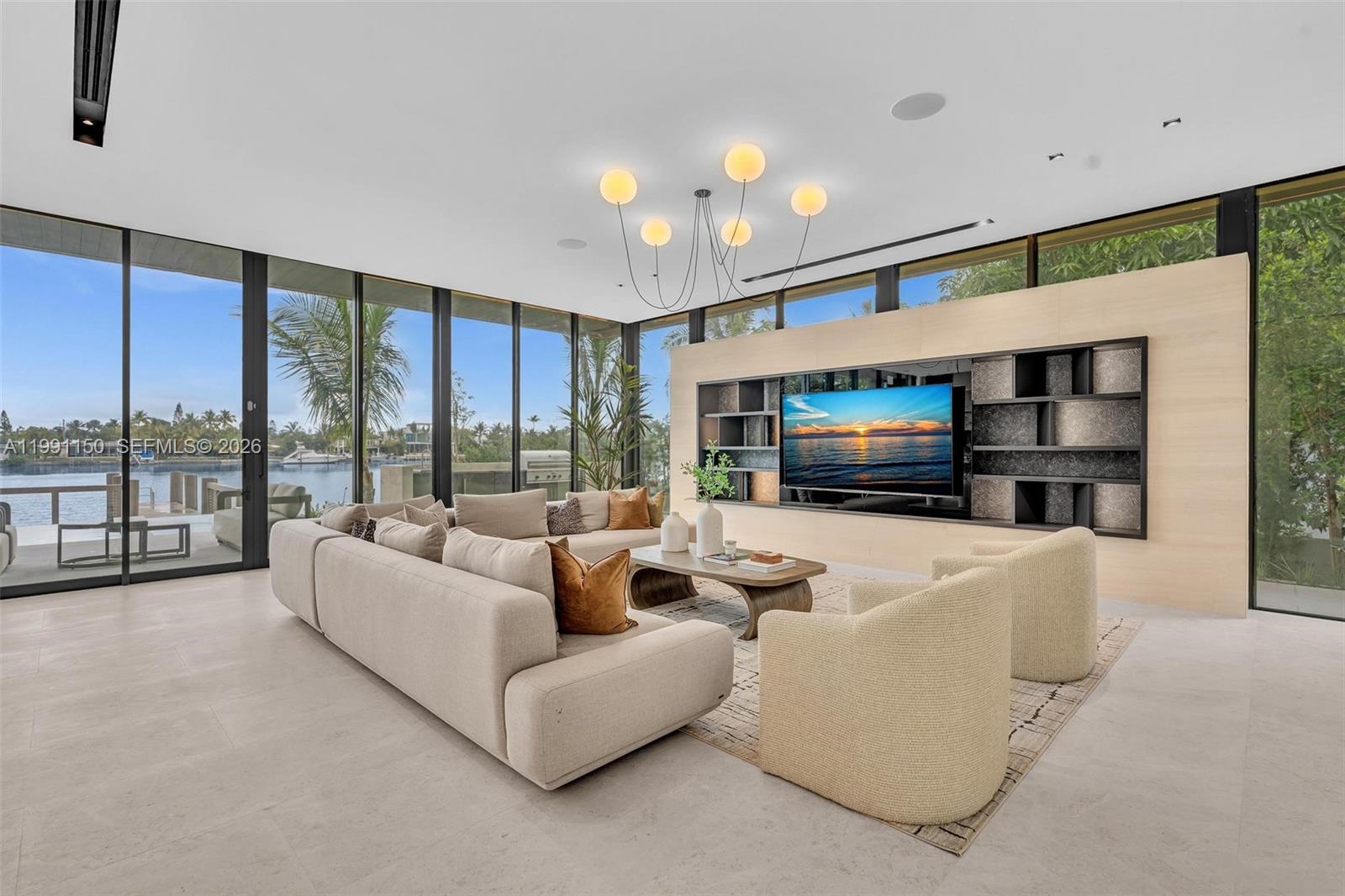 535 N Shore Dr, Miami Beach FL 33141
