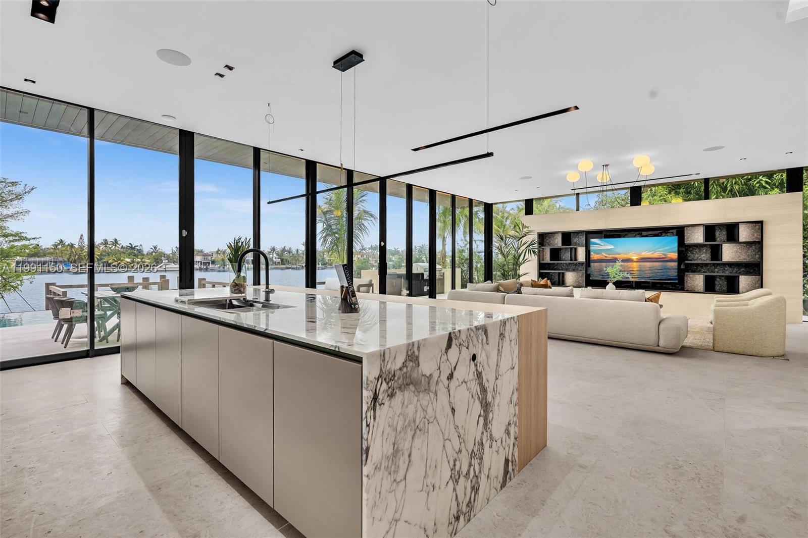 535 N Shore Dr, Miami Beach FL 33141