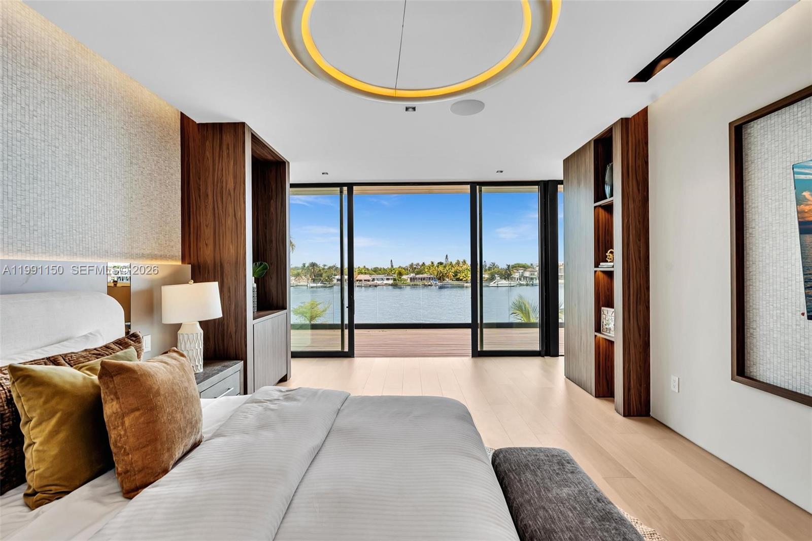 535 N Shore Dr, Miami Beach FL 33141