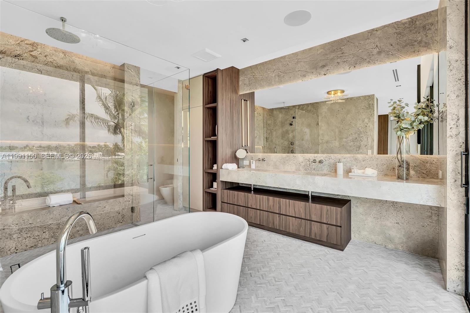 535 N Shore Dr, Miami Beach FL 33141