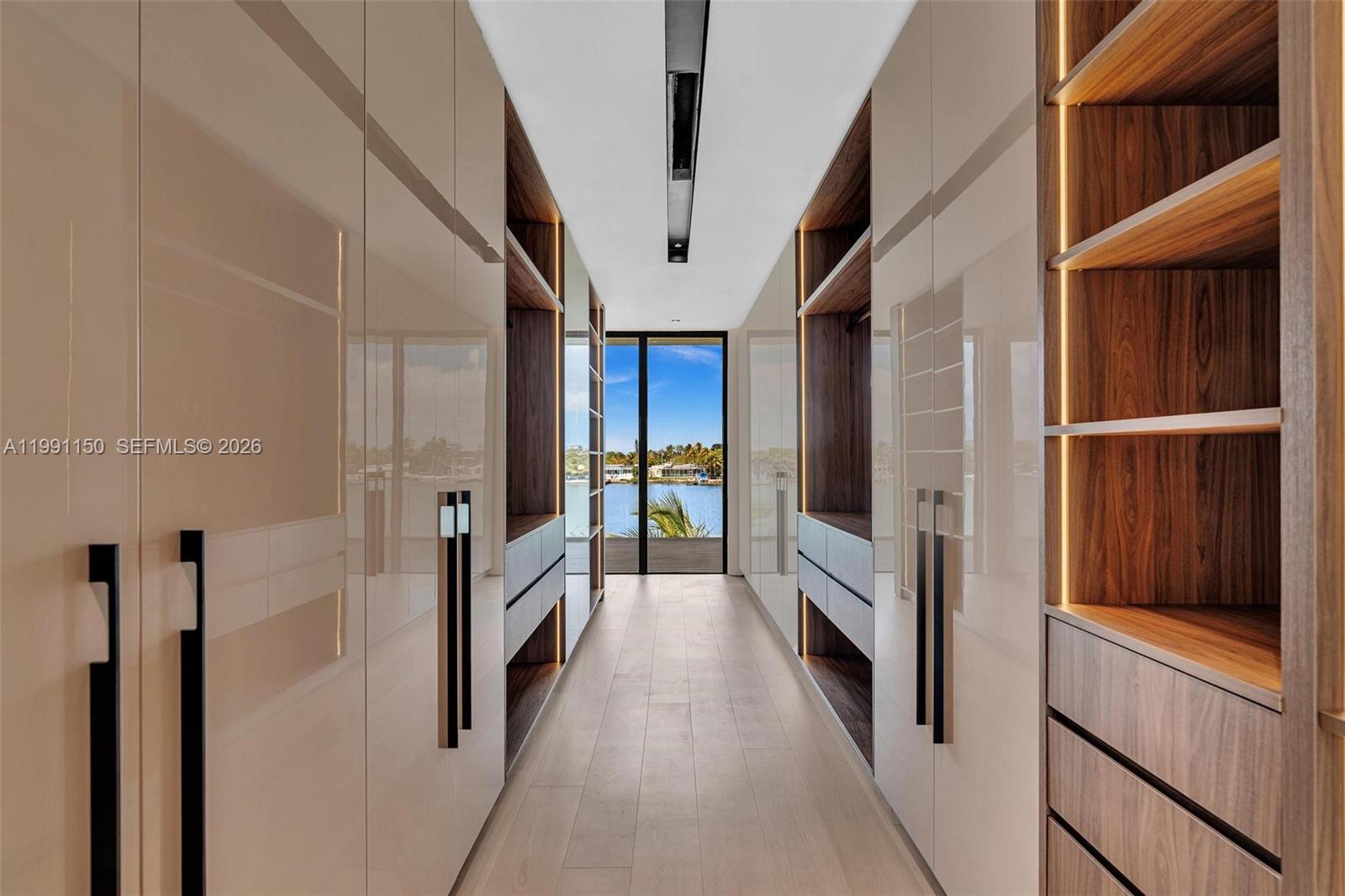 535 N Shore Dr, Miami Beach FL 33141