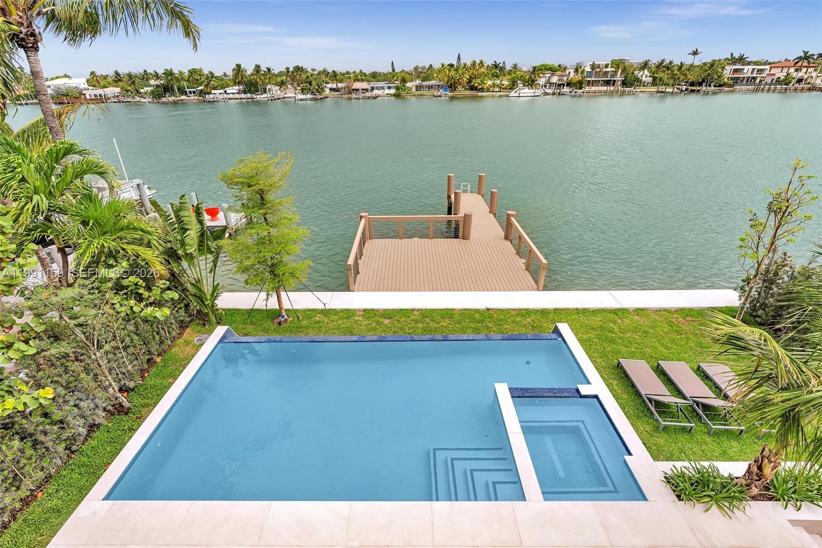 535 N Shore Dr, Miami Beach FL 33141