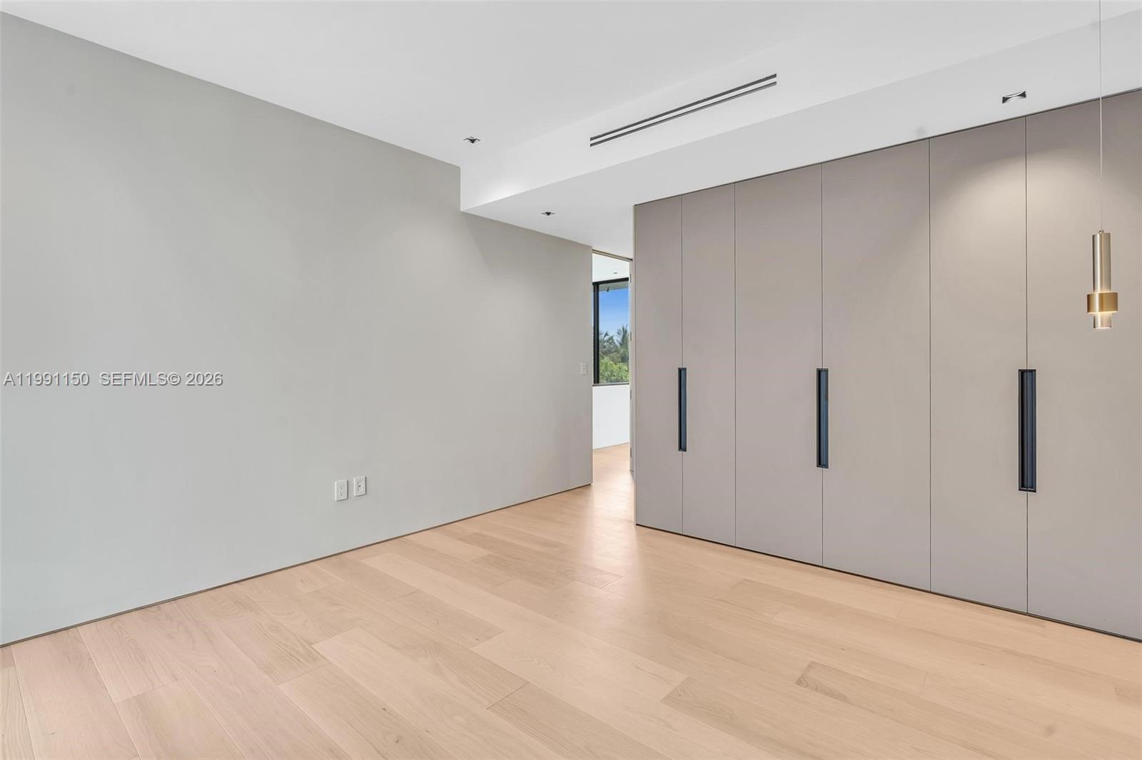 535 N Shore Dr, Miami Beach FL 33141
