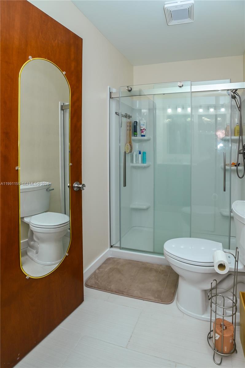 8631 NW 48th St, Lauderhill FL 33351