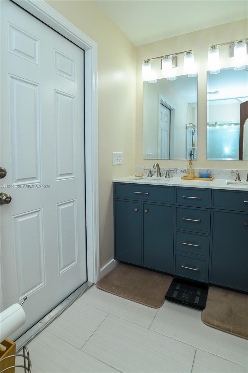 8631 NW 48th St, Lauderhill FL 33351
