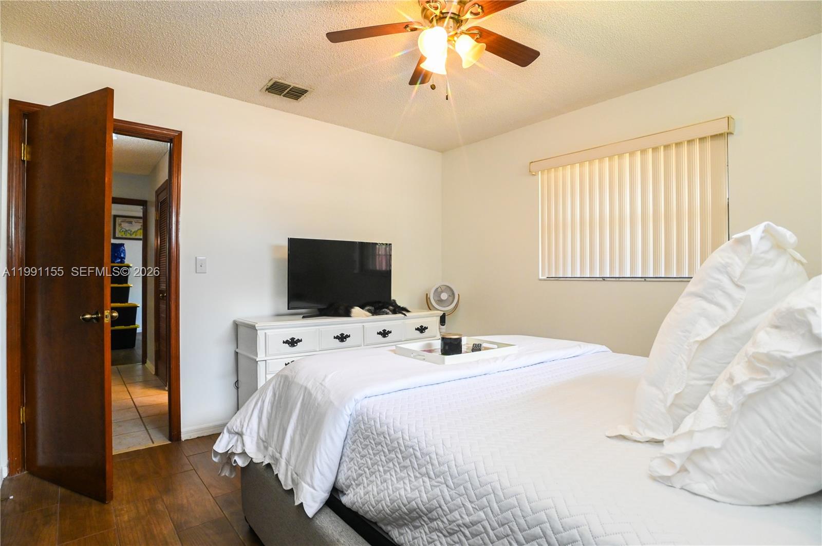 8631 NW 48th St, Lauderhill FL 33351