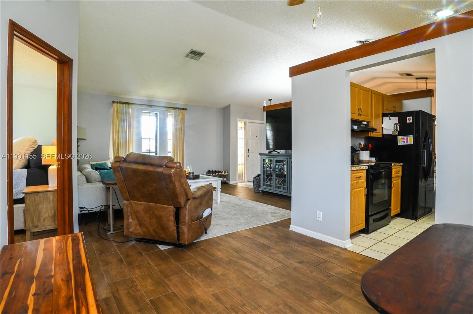8631 NW 48th St, Lauderhill FL 33351