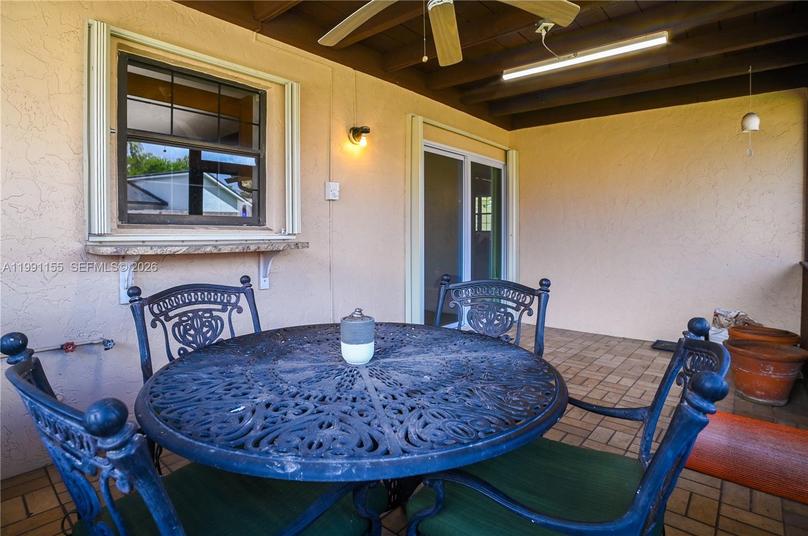 8631 NW 48th St, Lauderhill FL 33351