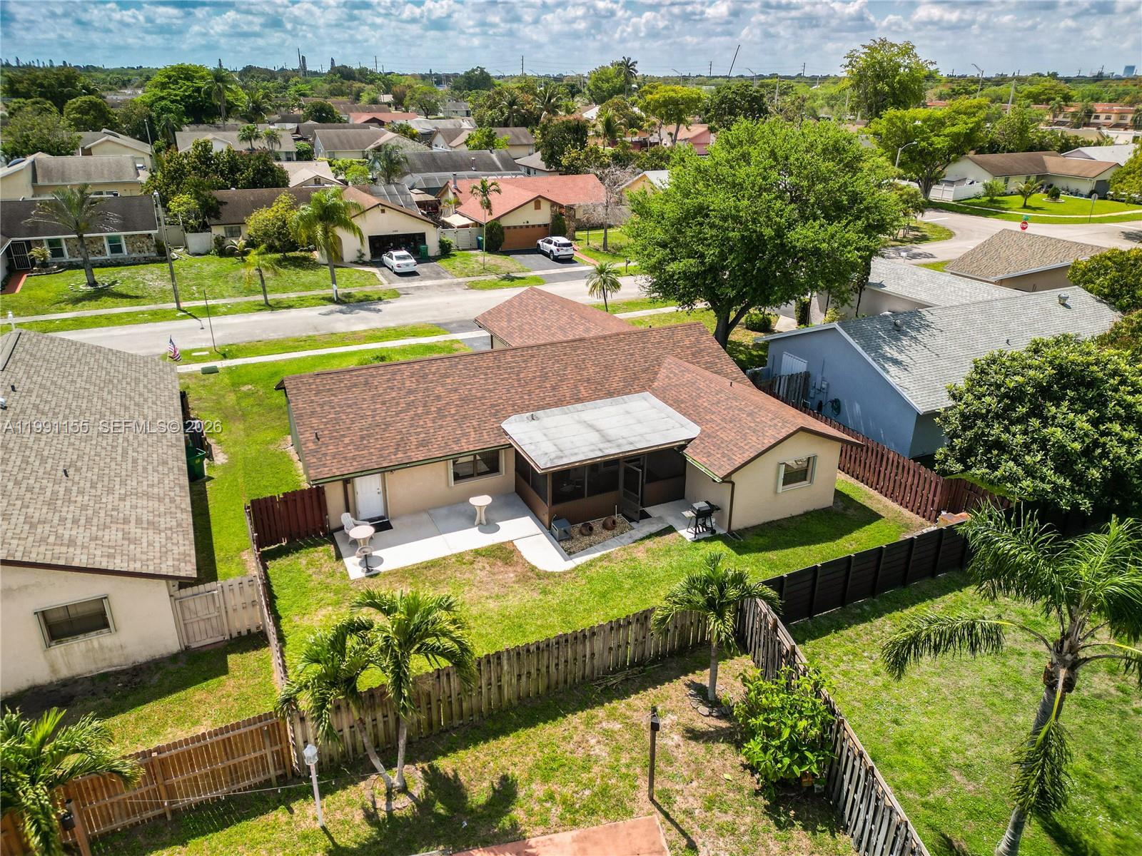 8631 NW 48th St, Lauderhill FL 33351