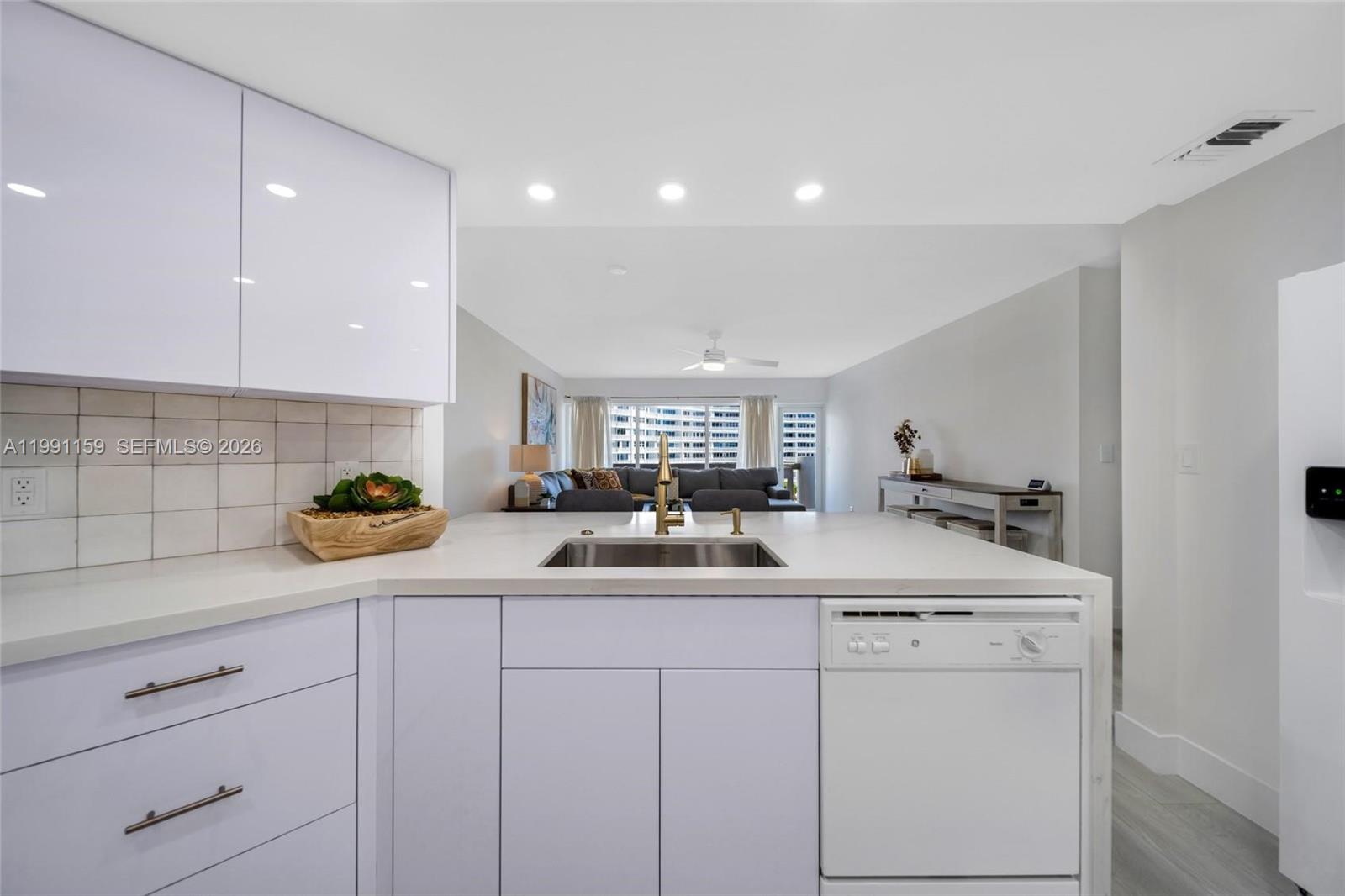 2100 S Ocean Dr #5B, Fort Lauderdale FL 33316