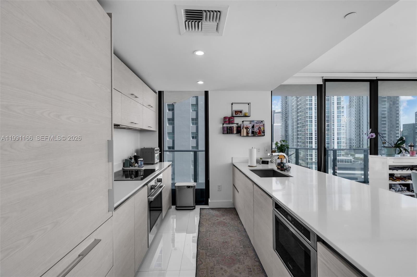 1300 S Miami Ave #1601, Miami FL 33130