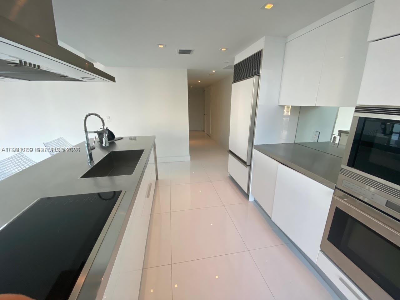 495 Brickell Ave #2902, Miami FL 33131