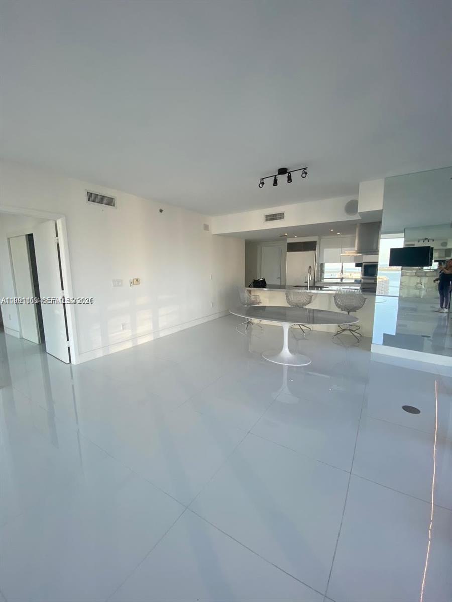 495 Brickell Ave #2902, Miami FL 33131