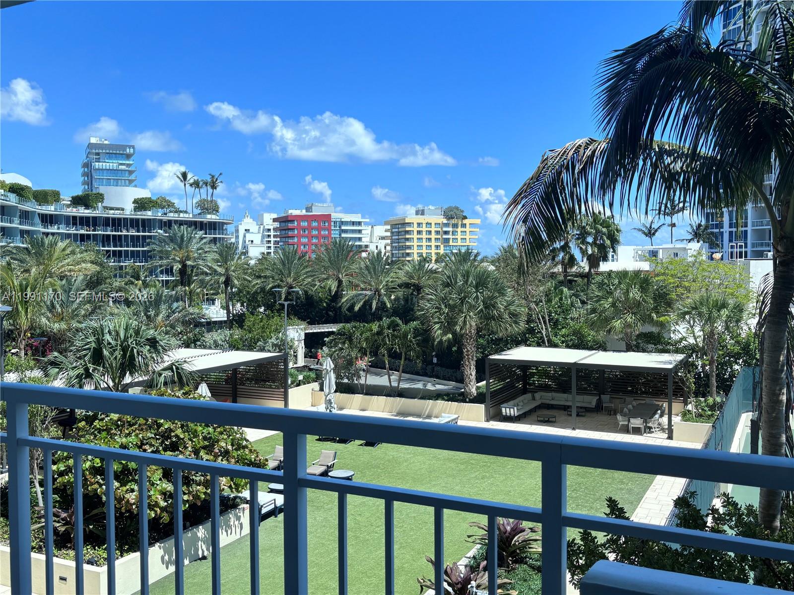 400 S Pointe Dr #408, Miami Beach FL 33139