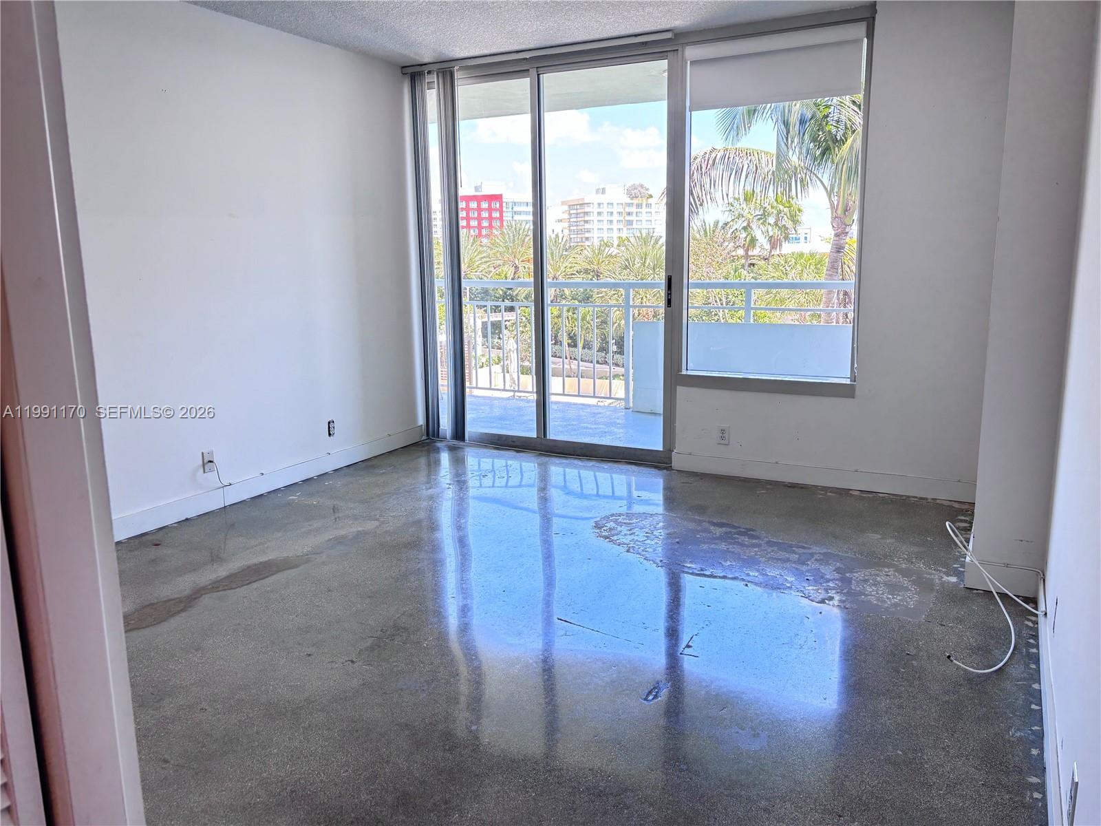 400 S Pointe Dr #408, Miami Beach FL 33139