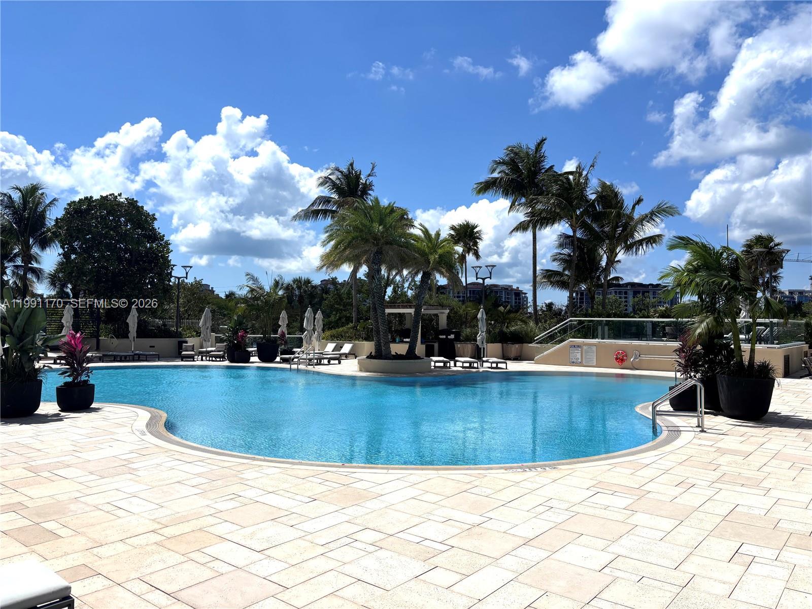400 S Pointe Dr #408, Miami Beach FL 33139