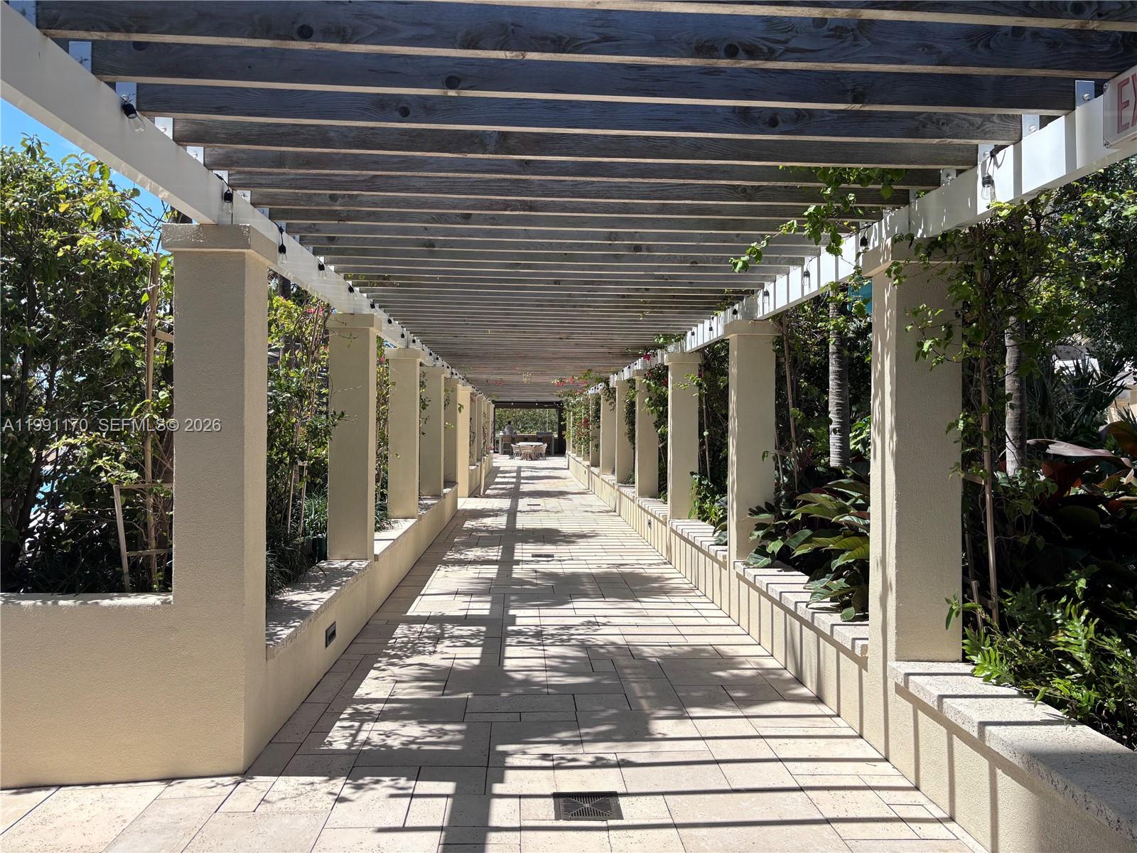 400 S Pointe Dr #408, Miami Beach FL 33139