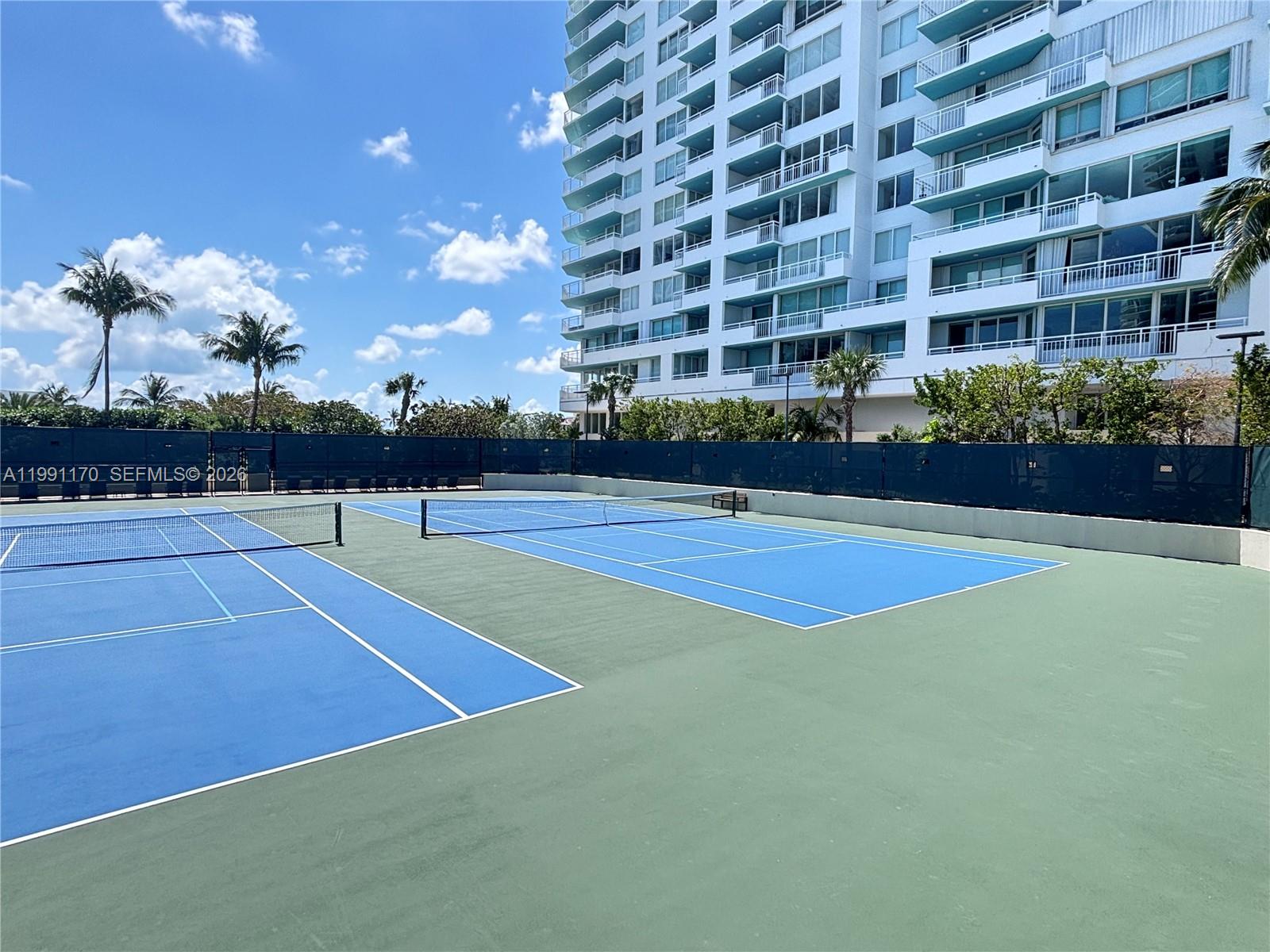 400 S Pointe Dr #408, Miami Beach FL 33139