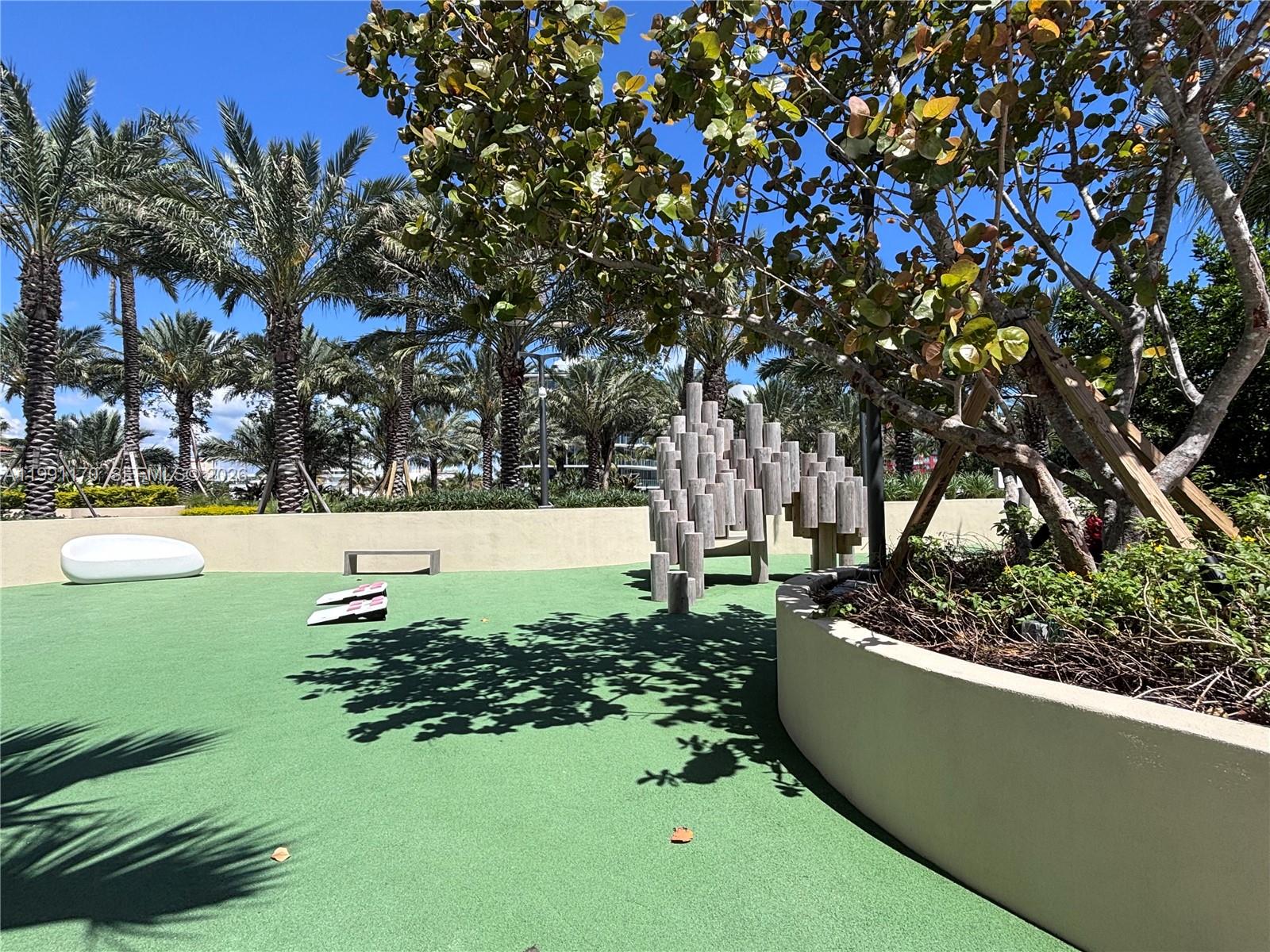 400 S Pointe Dr #408, Miami Beach FL 33139