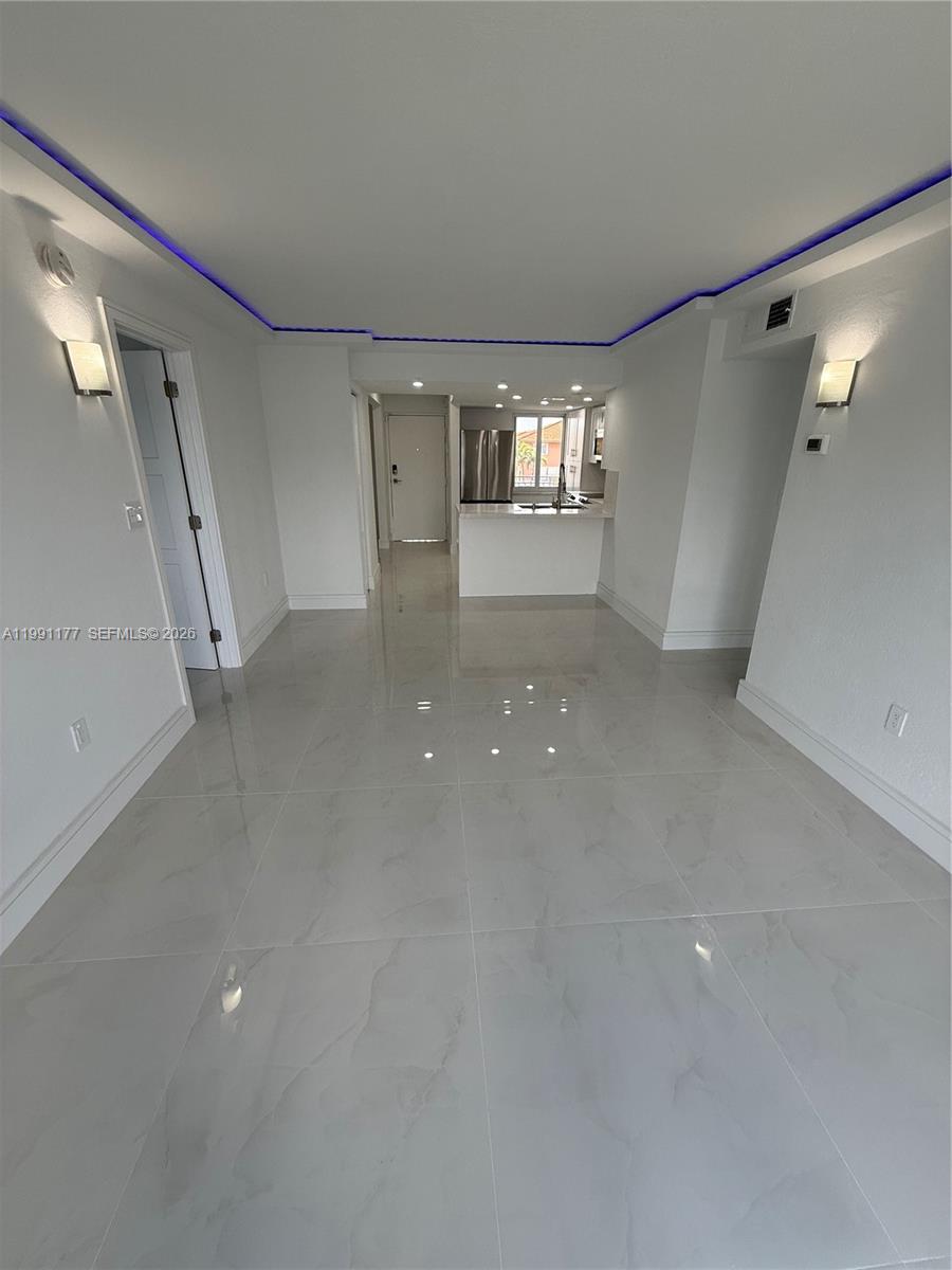 9915 W Okeechobee Rd #2-201, Hialeah Gardens FL 33016