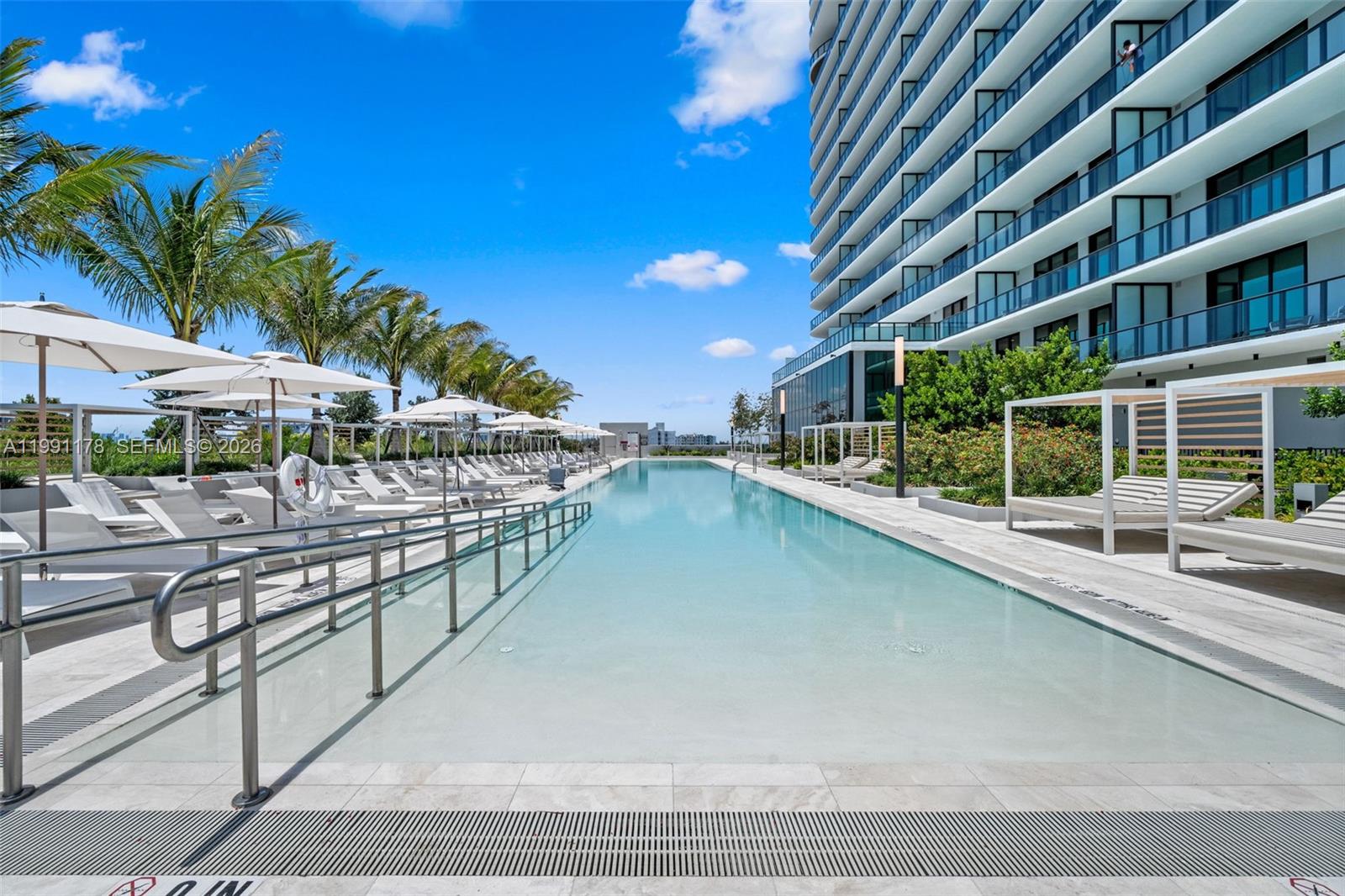 580 72nd St #1402, Miami Beach FL 33141