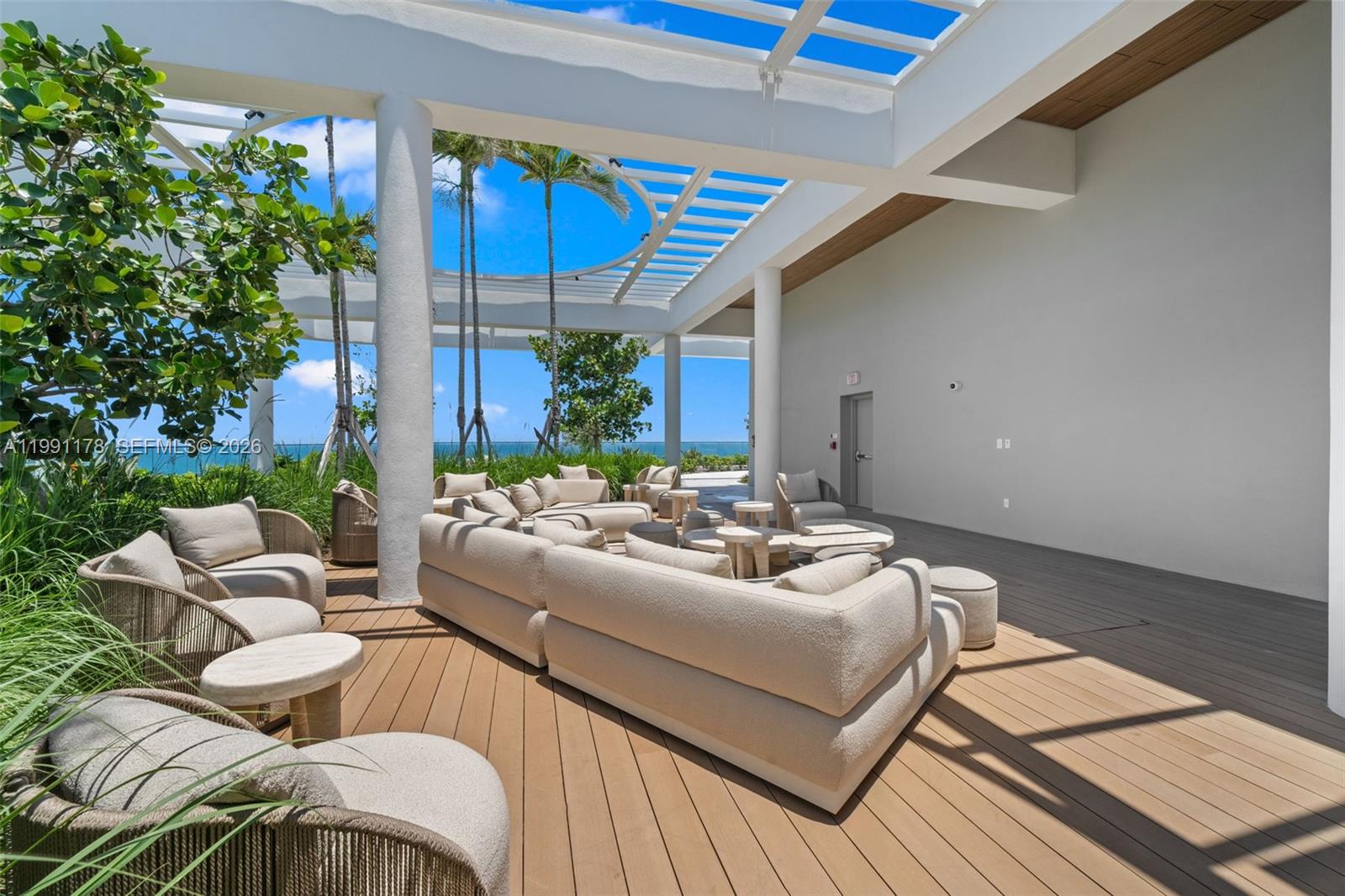 580 72nd St #1402, Miami Beach FL 33141