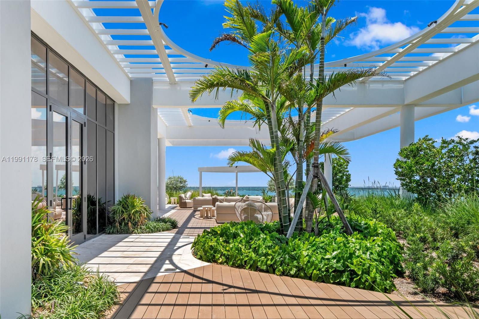 580 72nd St #1402, Miami Beach FL 33141