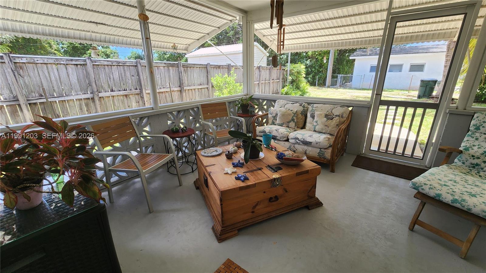 831 Plover Ave, Miami Springs FL 33166