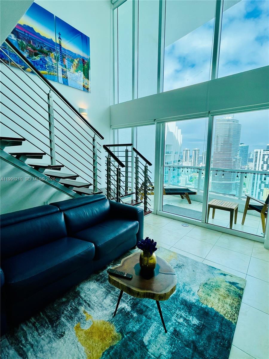 41 SE 5th St #2305, Miami FL 33131