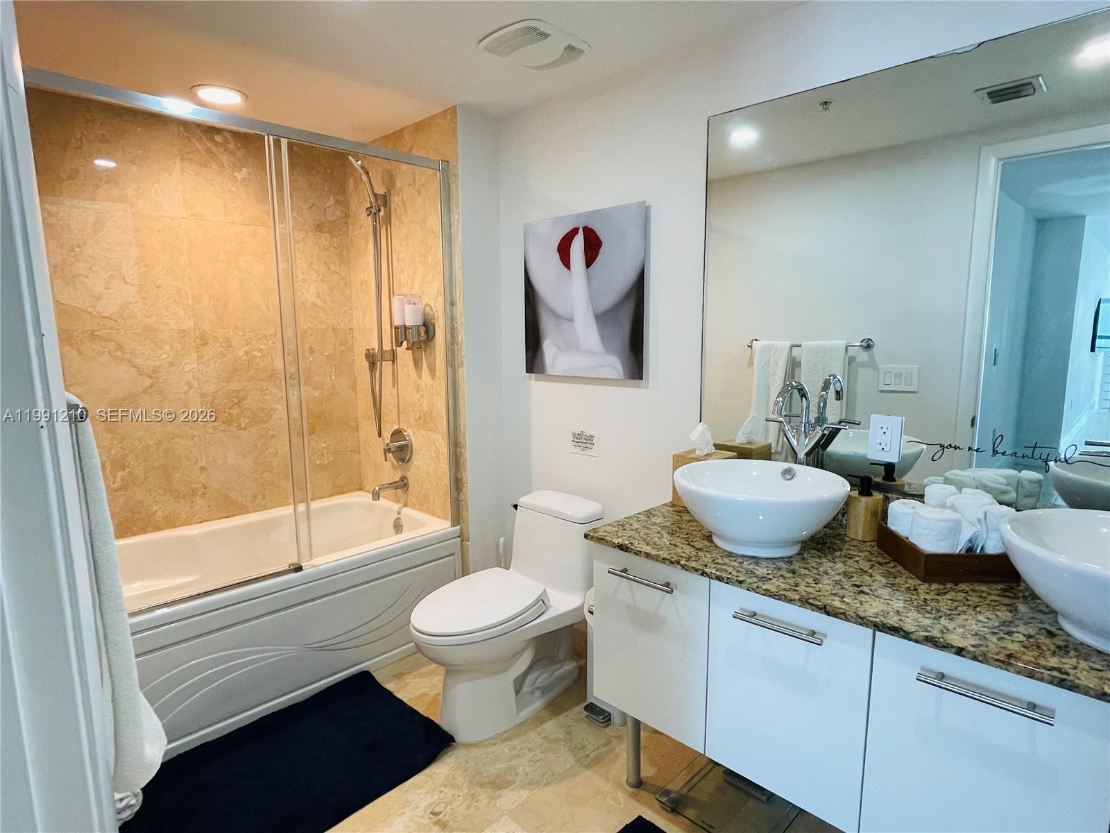41 SE 5th St #2305, Miami FL 33131