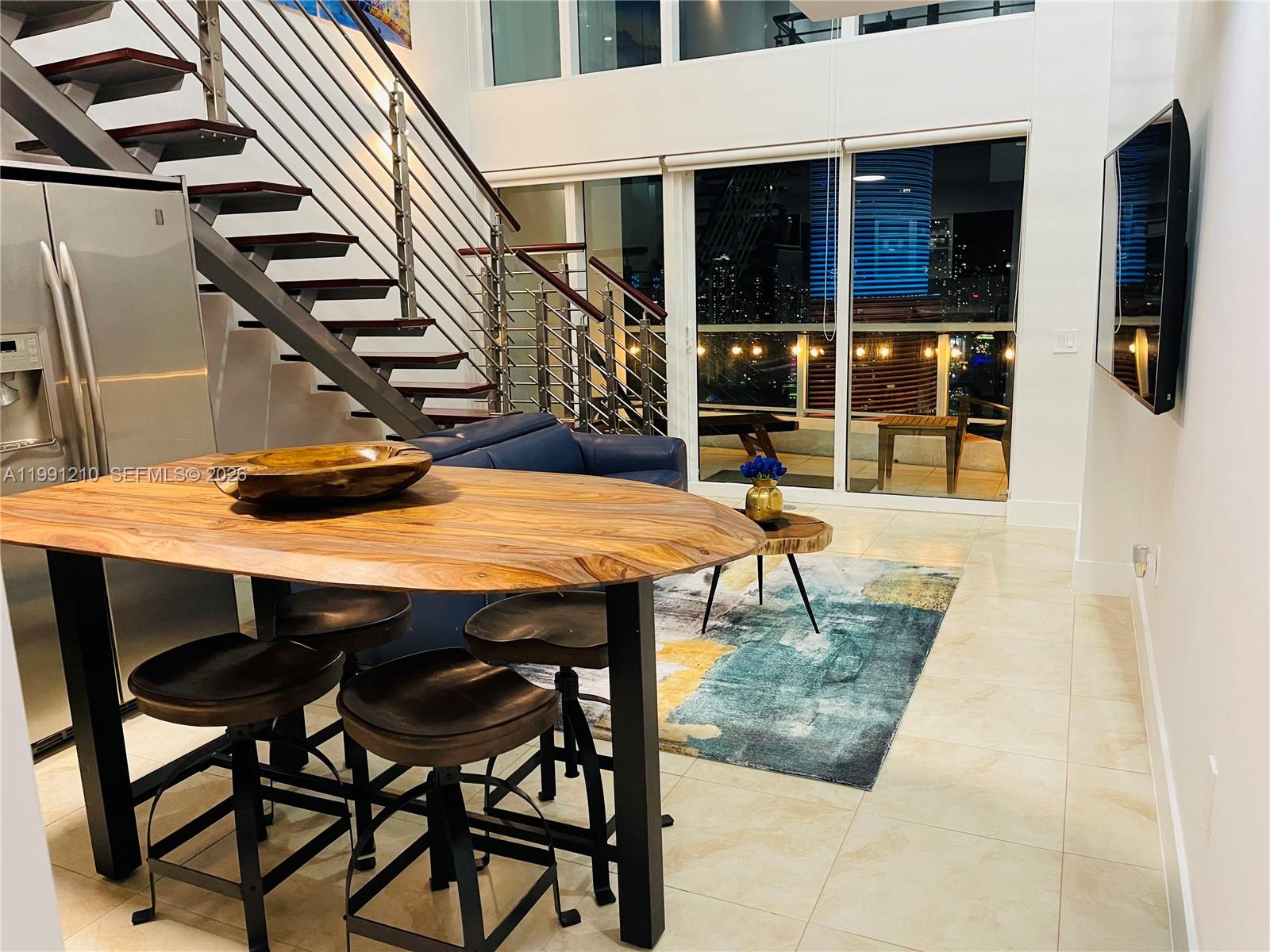 41 SE 5th St #2305, Miami FL 33131