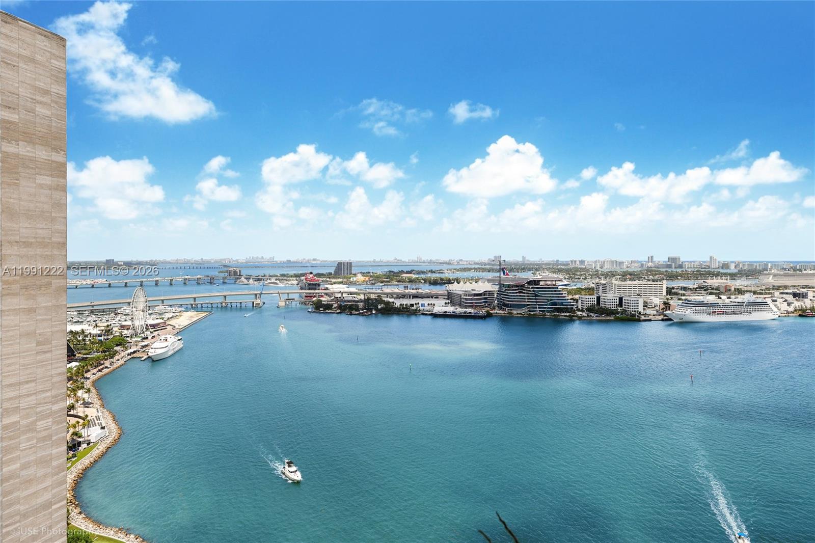 335 S Biscayne Blvd #3110, Miami FL 33131
