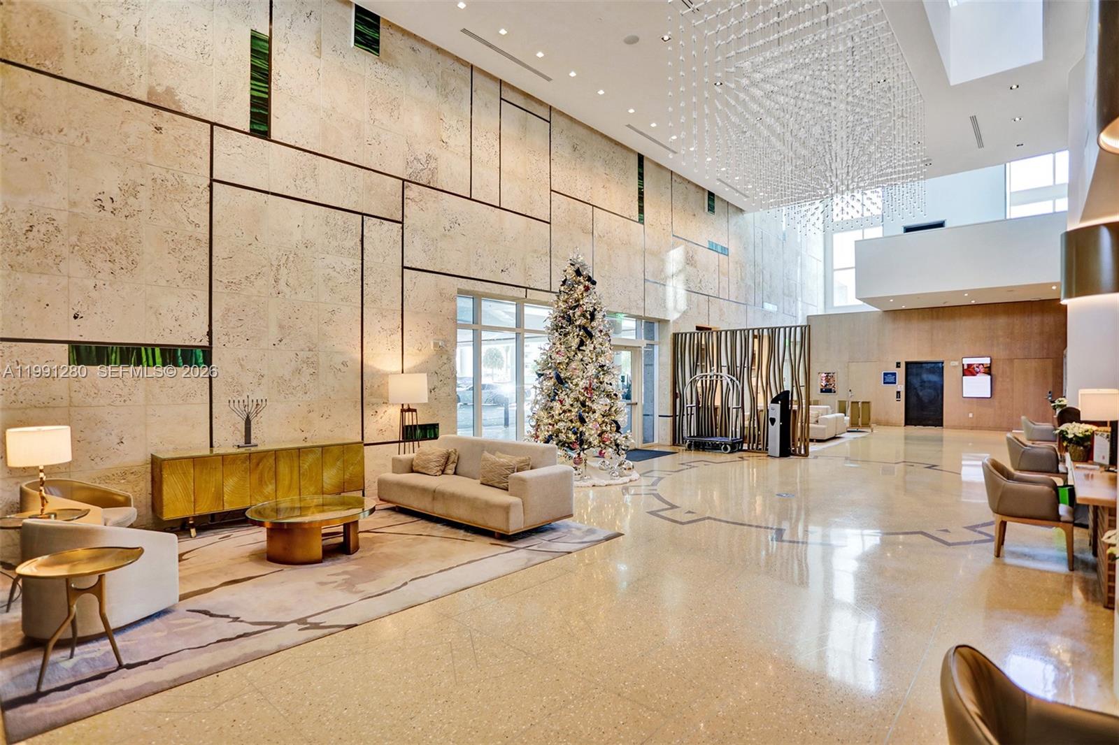 6801 Collins Ave #711 Door # 710, Miami Beach FL 33141