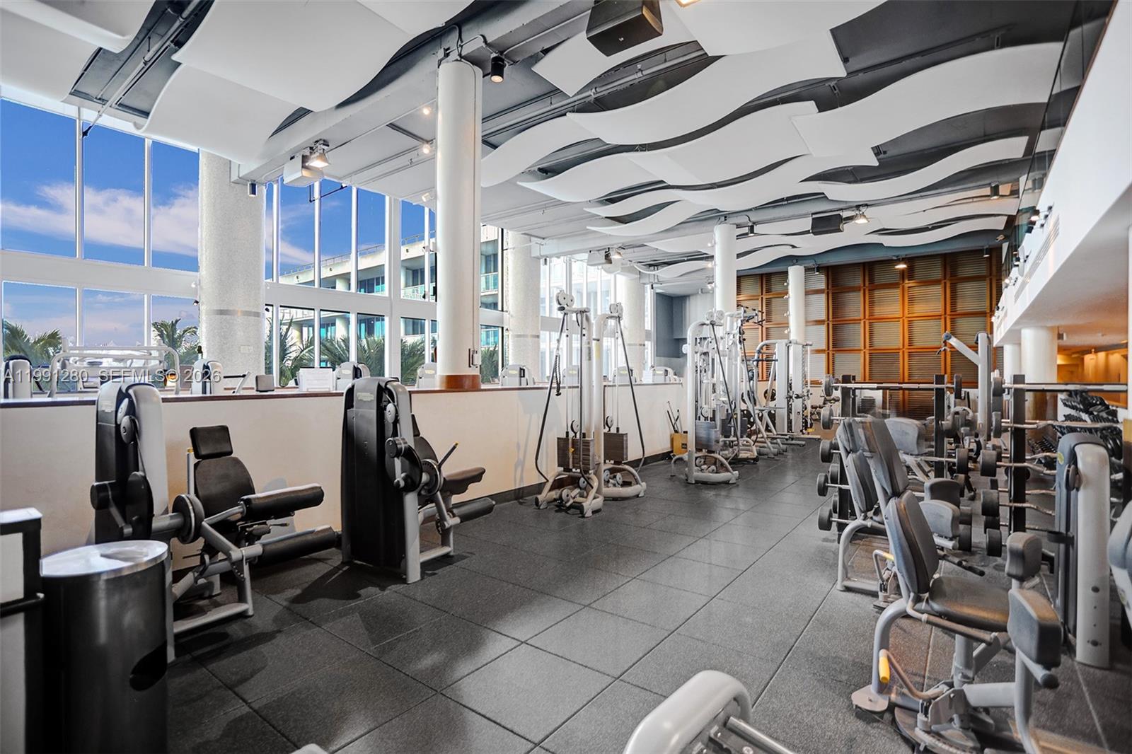 6801 Collins Ave #711 Door # 710, Miami Beach FL 33141
