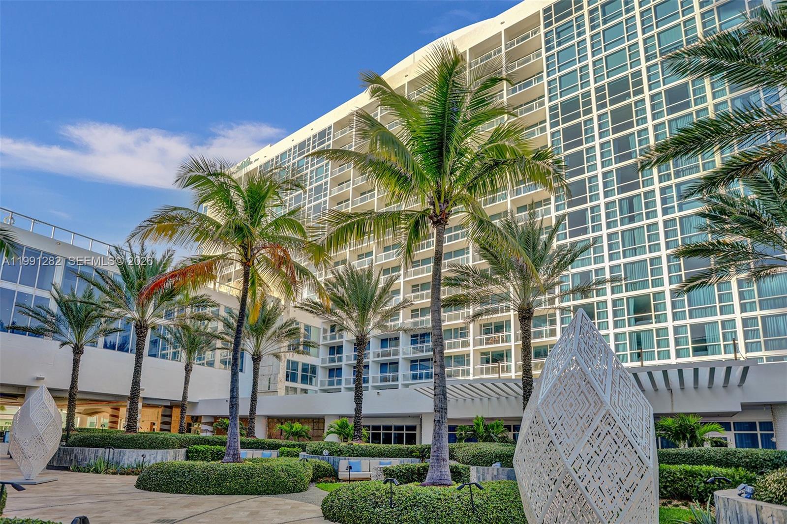 6801 Collins Ave #309 Door  #314, Miami Beach FL 33141