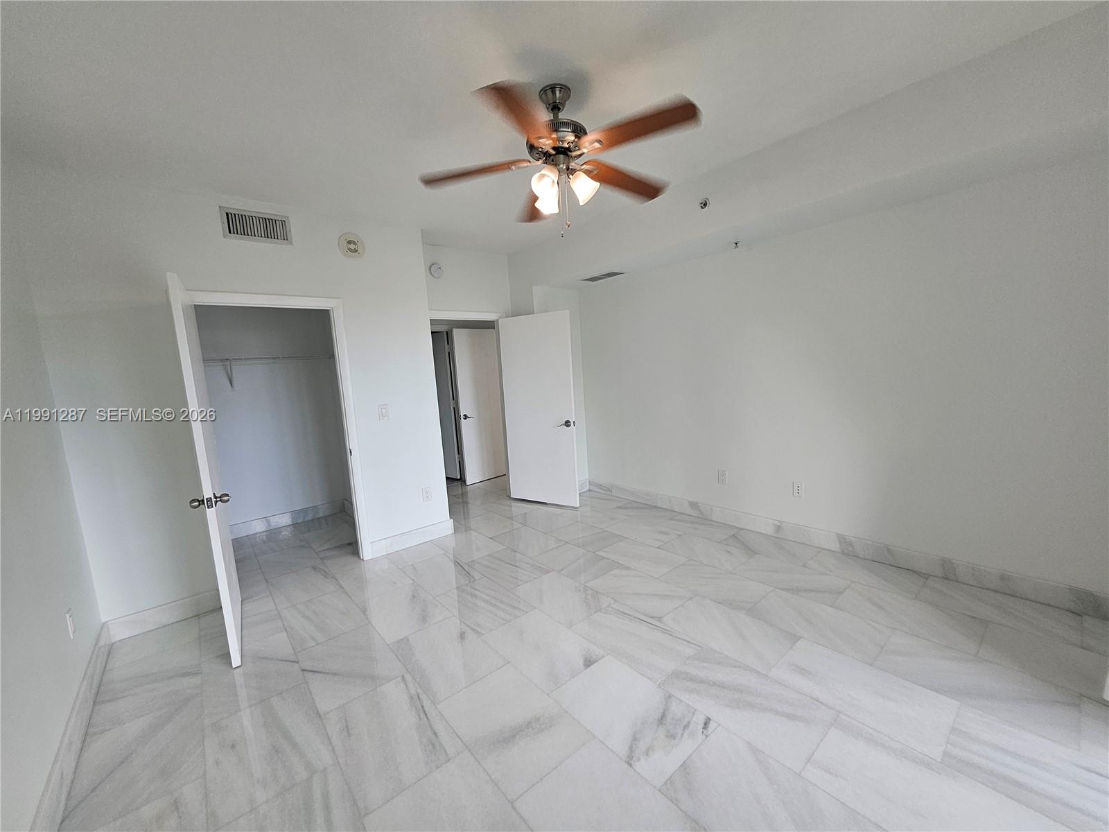 253 NE 2nd St #905, Miami FL 33132