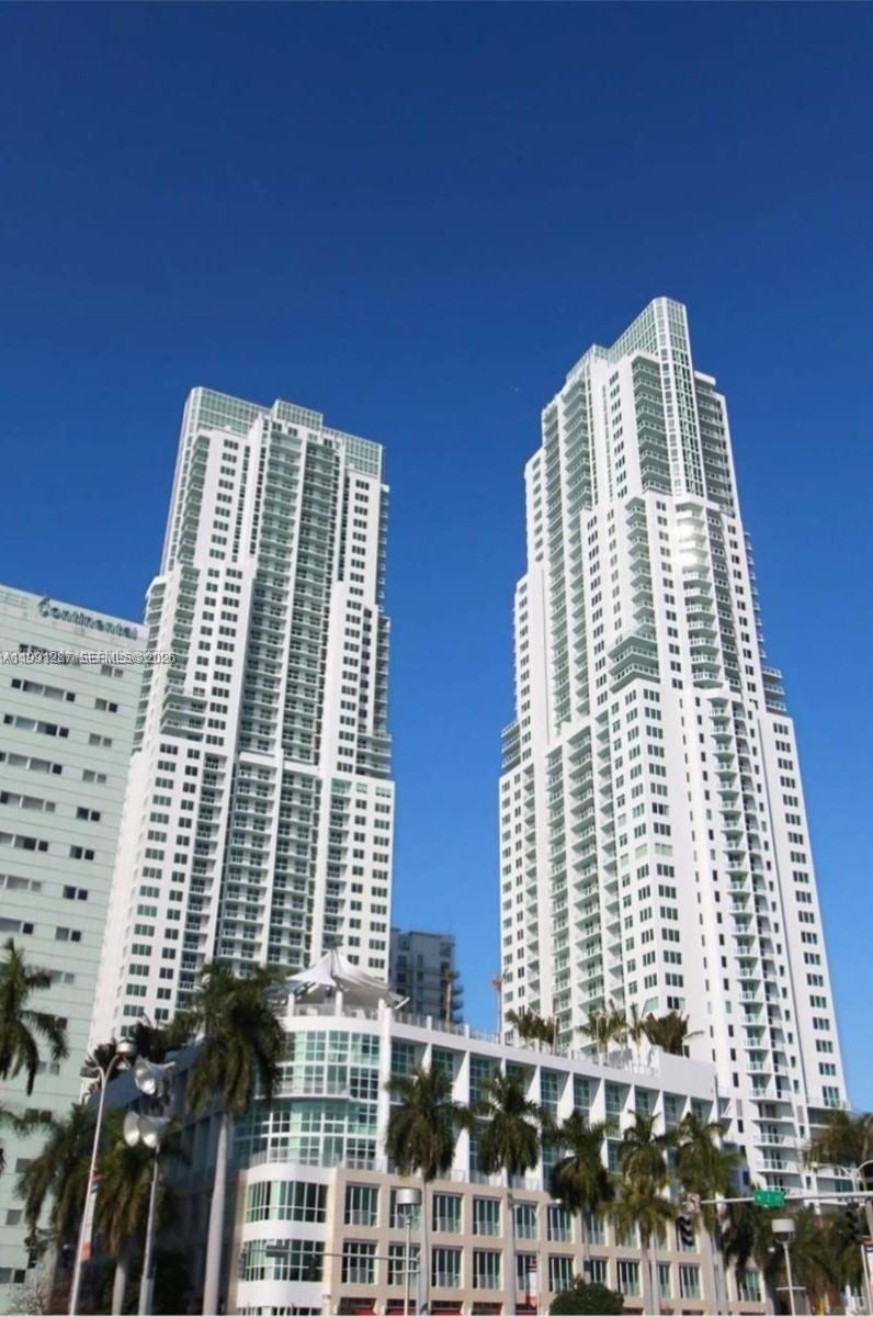 253 NE 2nd St #905, Miami FL 33132