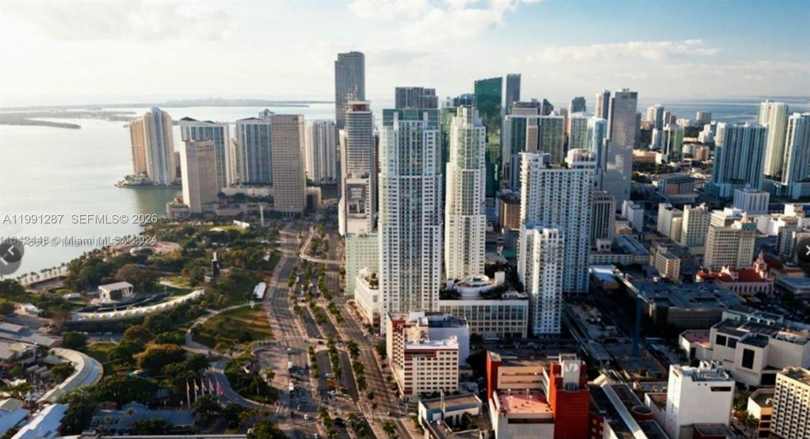 253 NE 2nd St #905, Miami FL 33132
