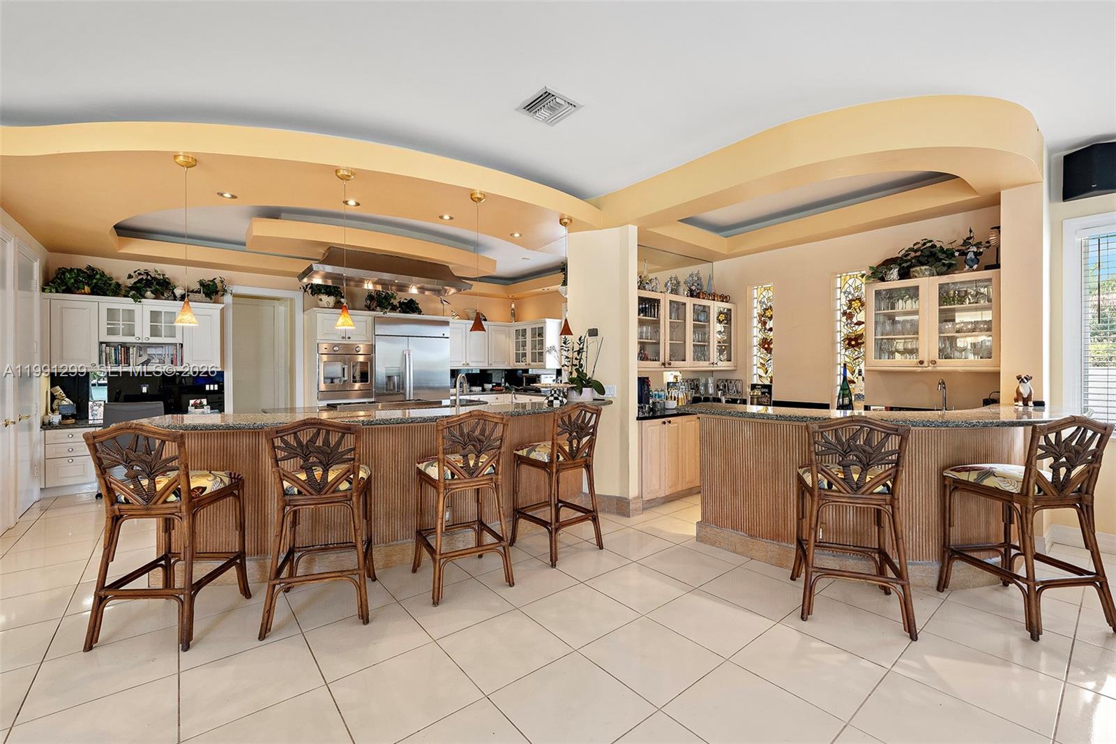 1047 S Southlake Dr, Hollywood FL 33019